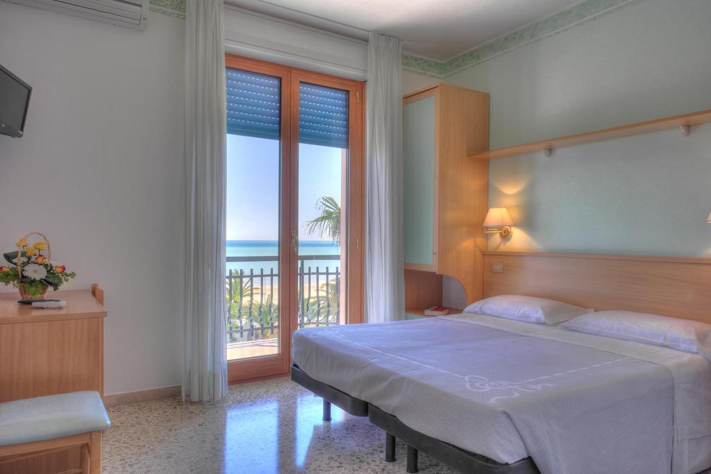 Hotel Madison San Benedetto del Tronto Room photo